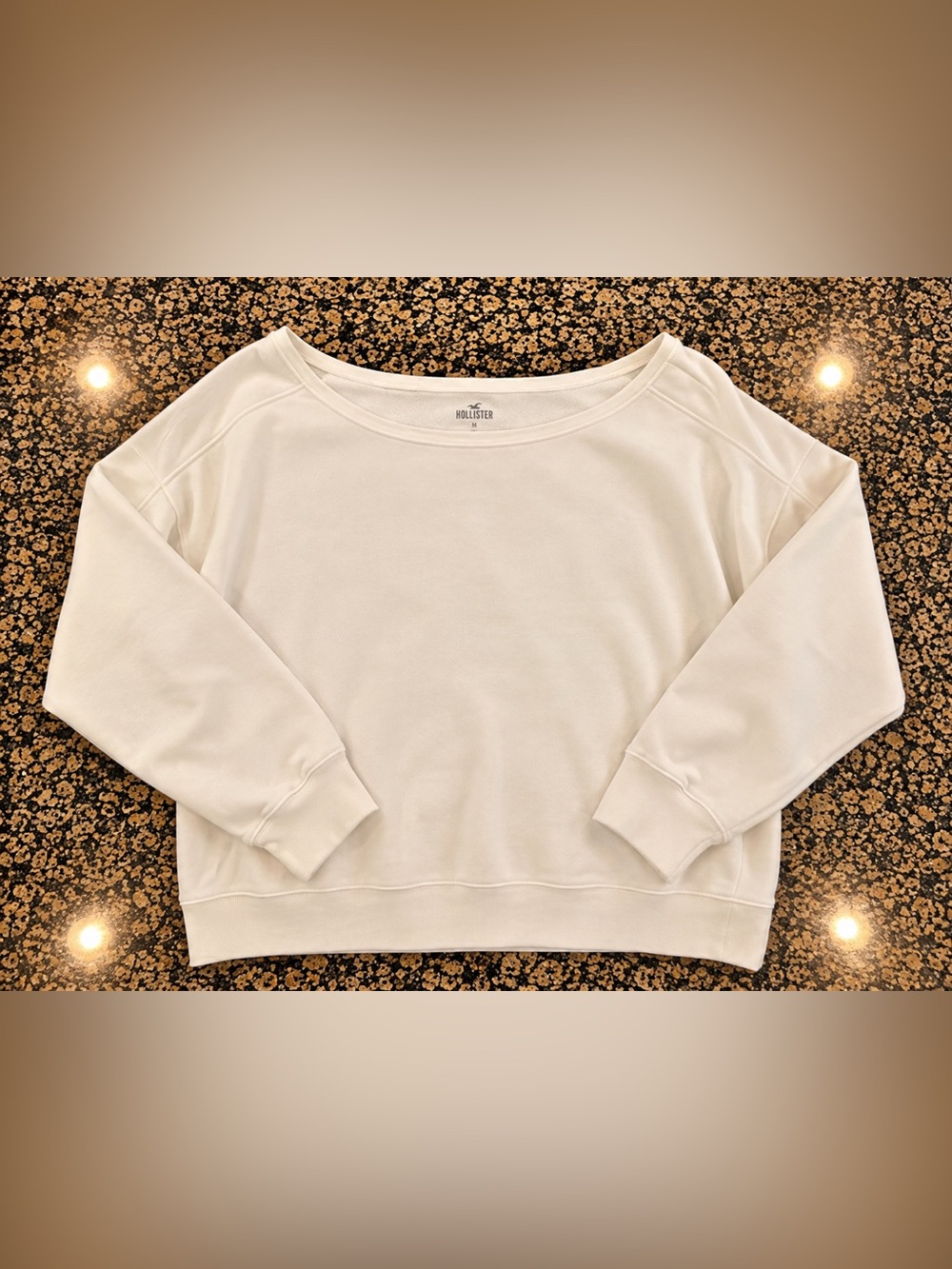 Hollister Women's Off-White Crew Neck Sweater